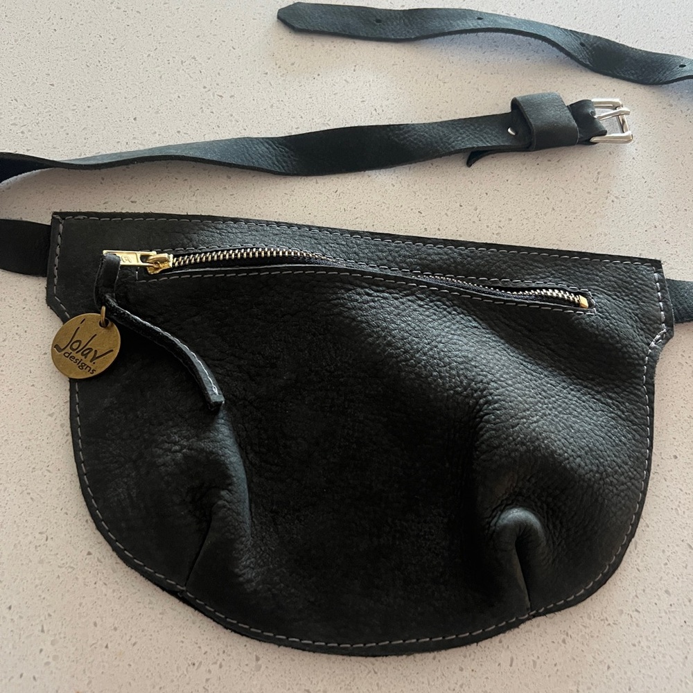 Jola V Designs Black Leather Belt Bag